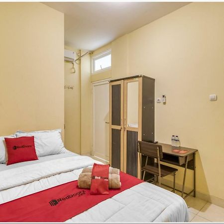 יוגיאקרטה Reddoorz Near Ramai Mall Malioboro מראה חיצוני תמונה