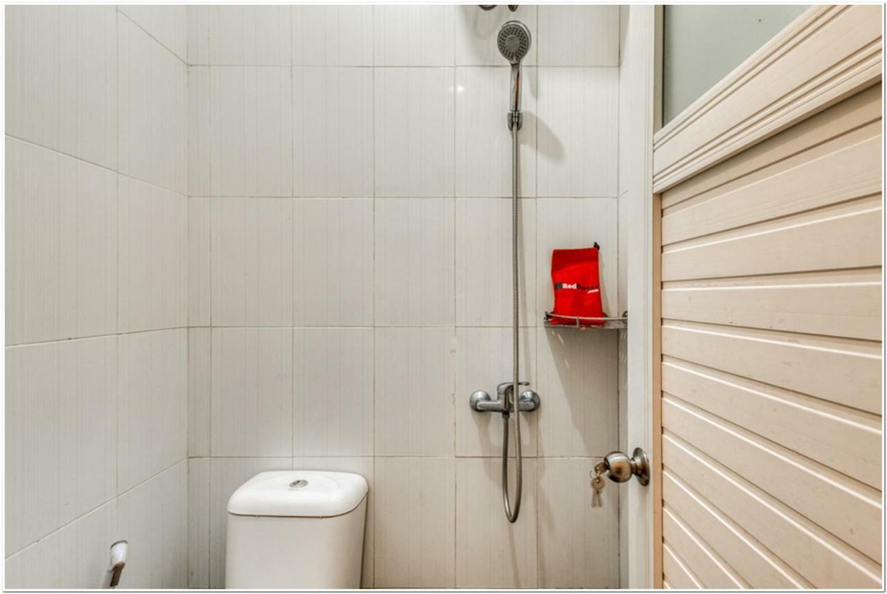 יוגיאקרטה Reddoorz Near Ramai Mall Malioboro מראה חיצוני תמונה