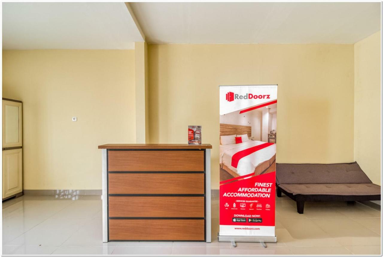 יוגיאקרטה Reddoorz Near Ramai Mall Malioboro מראה חיצוני תמונה